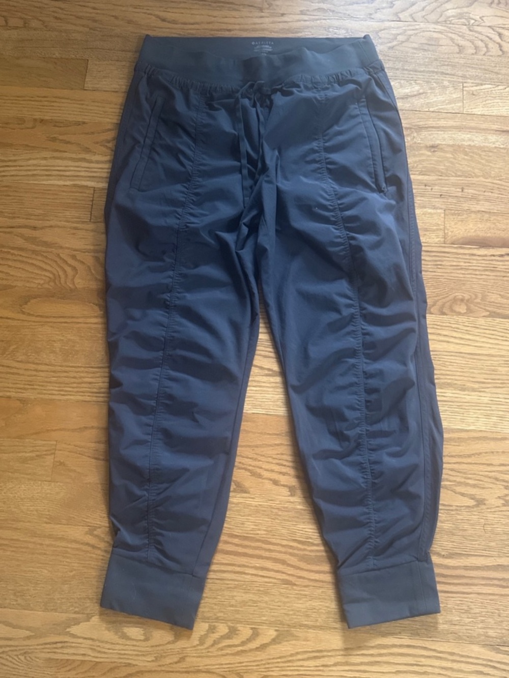 Athleta Attitude Pant Womens 12P Gray Ruched Joggers Tapered Hiking Travel Pants